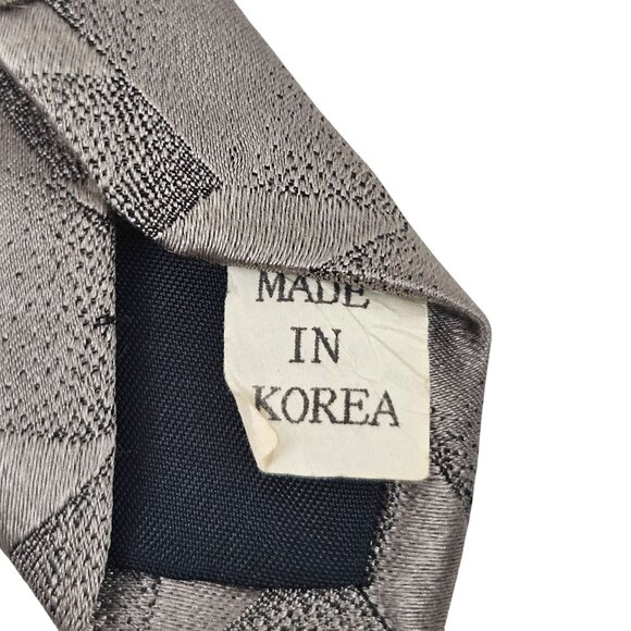 DeSantis Collection Mens Silk Neck Tie Gray Black Geometric Pattern Korea - Picture 4 of 6